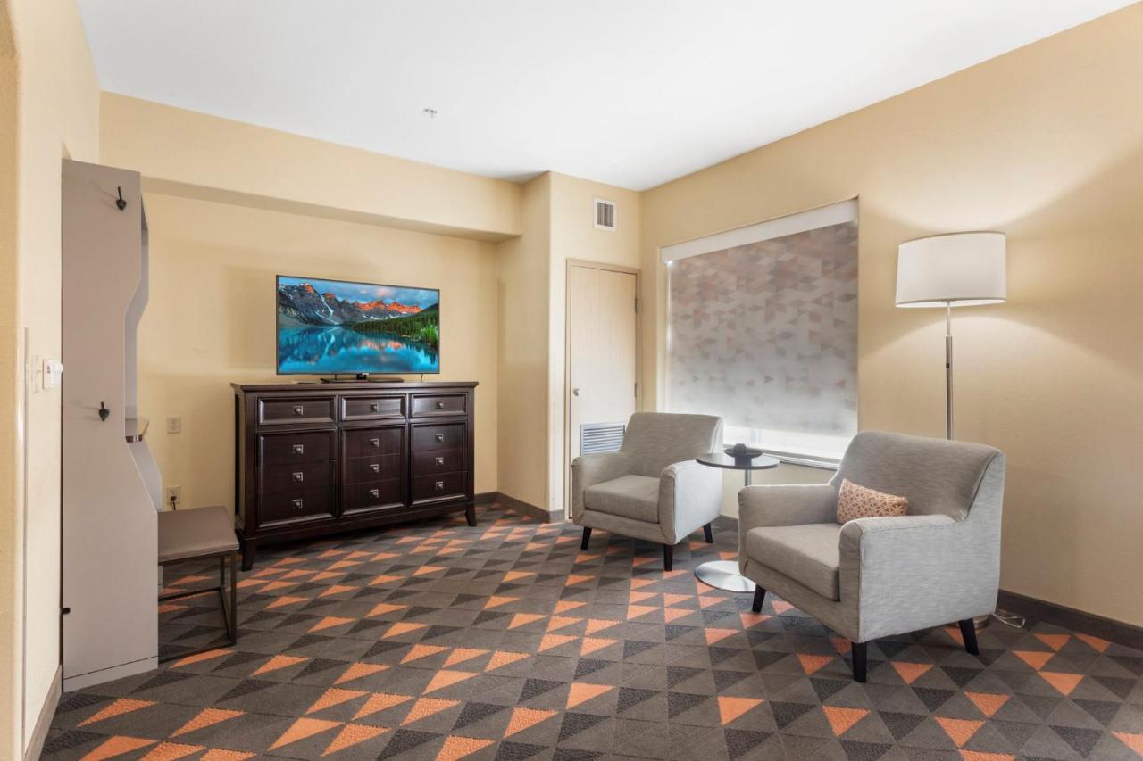 Holiday Inn Hotel & Suites Waco Northwest By Ihg Bellmead Εξωτερικό φωτογραφία