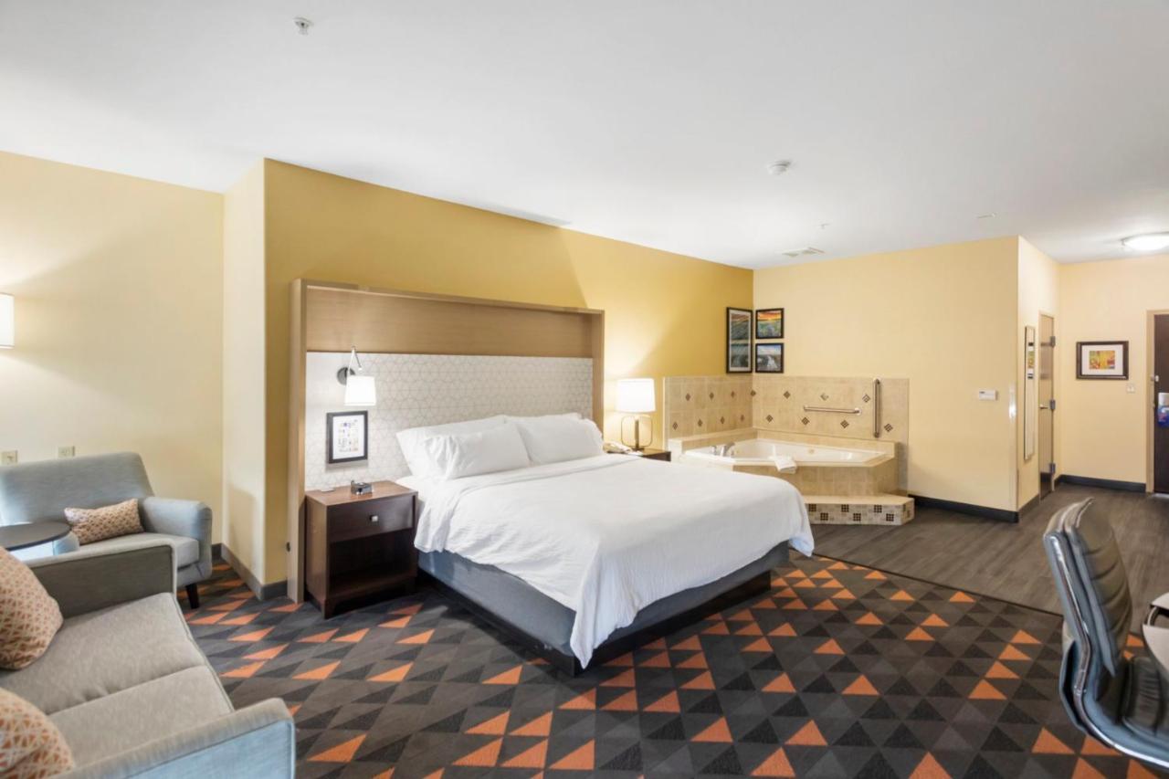Holiday Inn Hotel & Suites Waco Northwest By Ihg Bellmead Εξωτερικό φωτογραφία