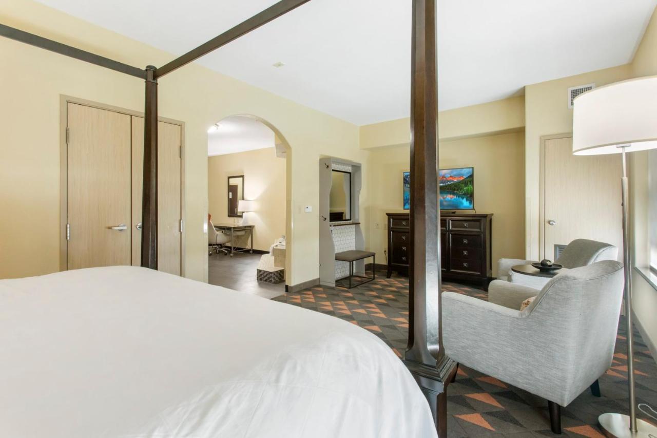 Holiday Inn Hotel & Suites Waco Northwest By Ihg Bellmead Εξωτερικό φωτογραφία